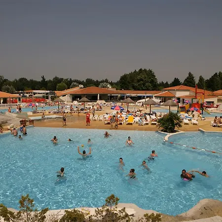 Superb Mobilhome Cc379 Siblu Les Charmettes Сasa de vacaciones