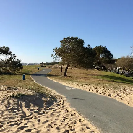 Superb Mobilhome Cc379 Siblu Les Charmettes