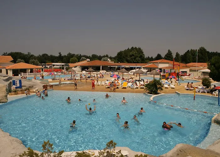 Superb Mobilhome Cc379 Siblu Les Charmettes Сasa de vacaciones