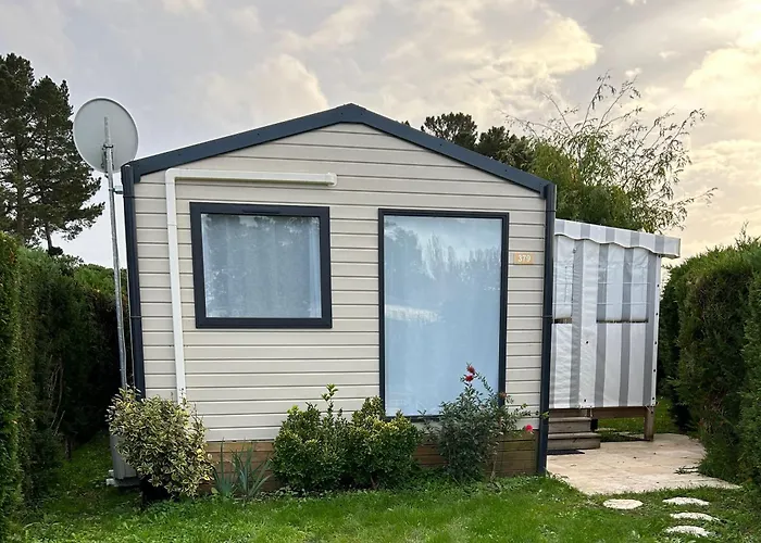 Superb Mobilhome Cc379 Siblu Les Charmettes Сasa de vacaciones *