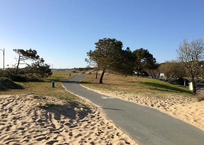 Superb Mobilhome Cc379 Siblu Les Charmettes