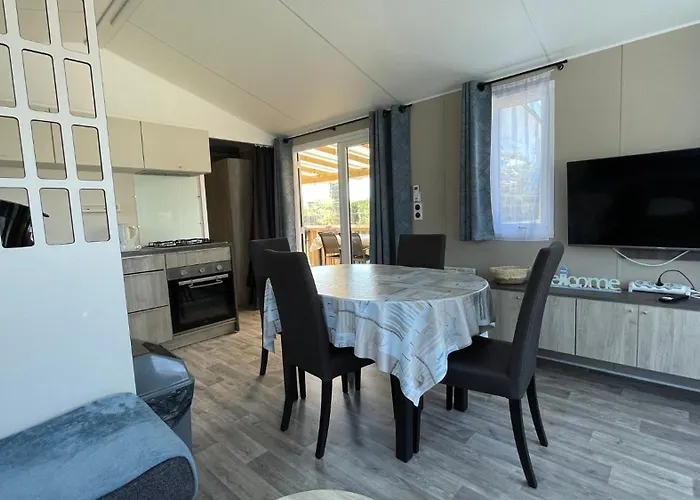 Сasa de vacaciones Superb Mobilhome Cc379 Siblu Les Charmettes *