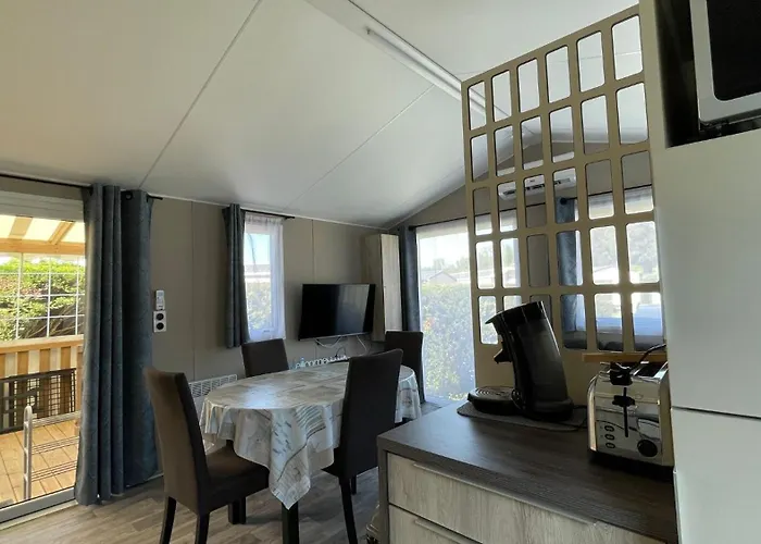 Сasa de vacaciones Superb Mobilhome Cc379 Siblu Les Charmettes Les Mathes