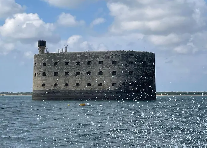 Superb Mobilhome Cc379 Siblu Les Charmettes *